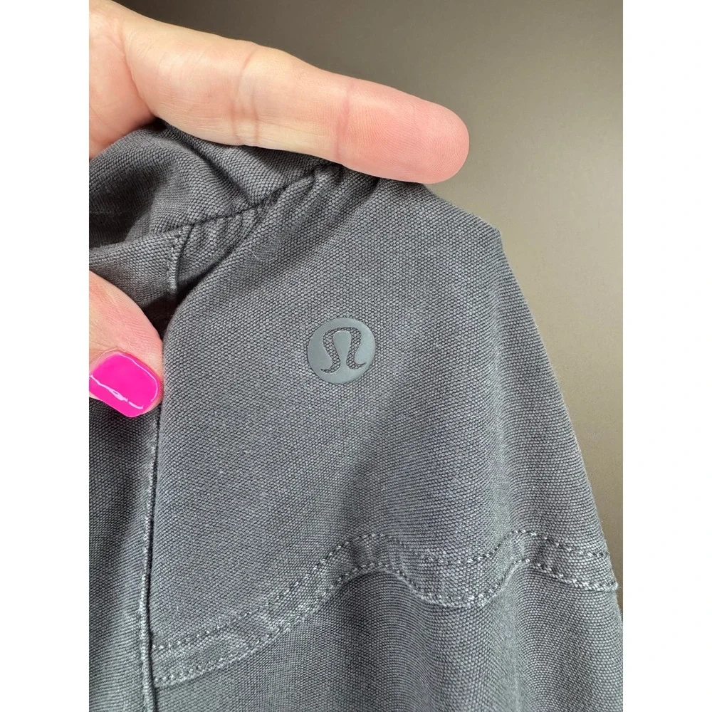 Lululemon Gray Cargo Pants Women's Size 32‎ Utility Pocket Jogger